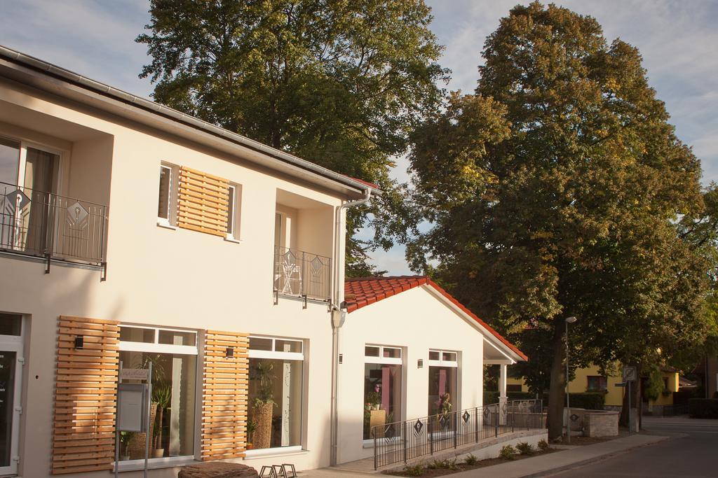 Cafe Hehrlich - Cafe, Pension & Mehr Bad Tennstedt Exterior foto